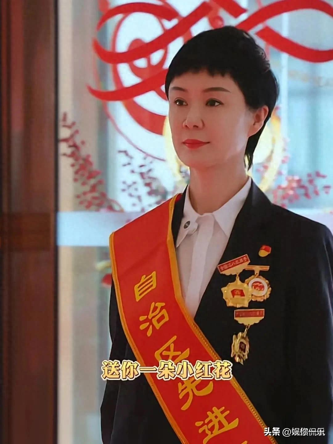 元游棋牌官方网站-贺娇龙离世前聊天记录曝光，年入900万，本可以躺赢!47岁仍爱折腾